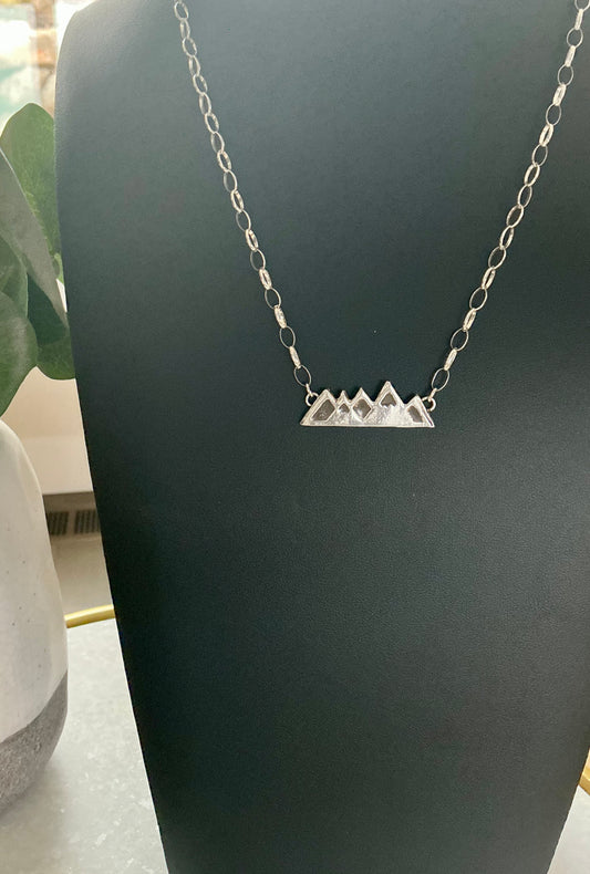 The mountains are calling necklace