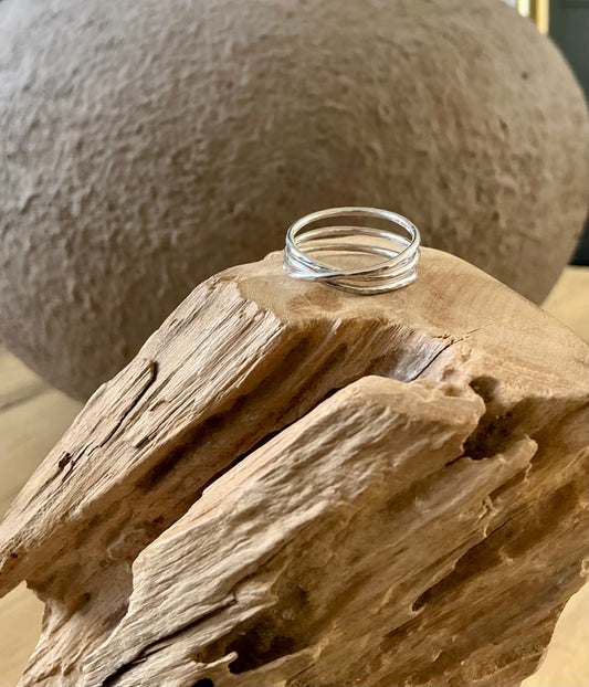 Unbroken sterling silver ring