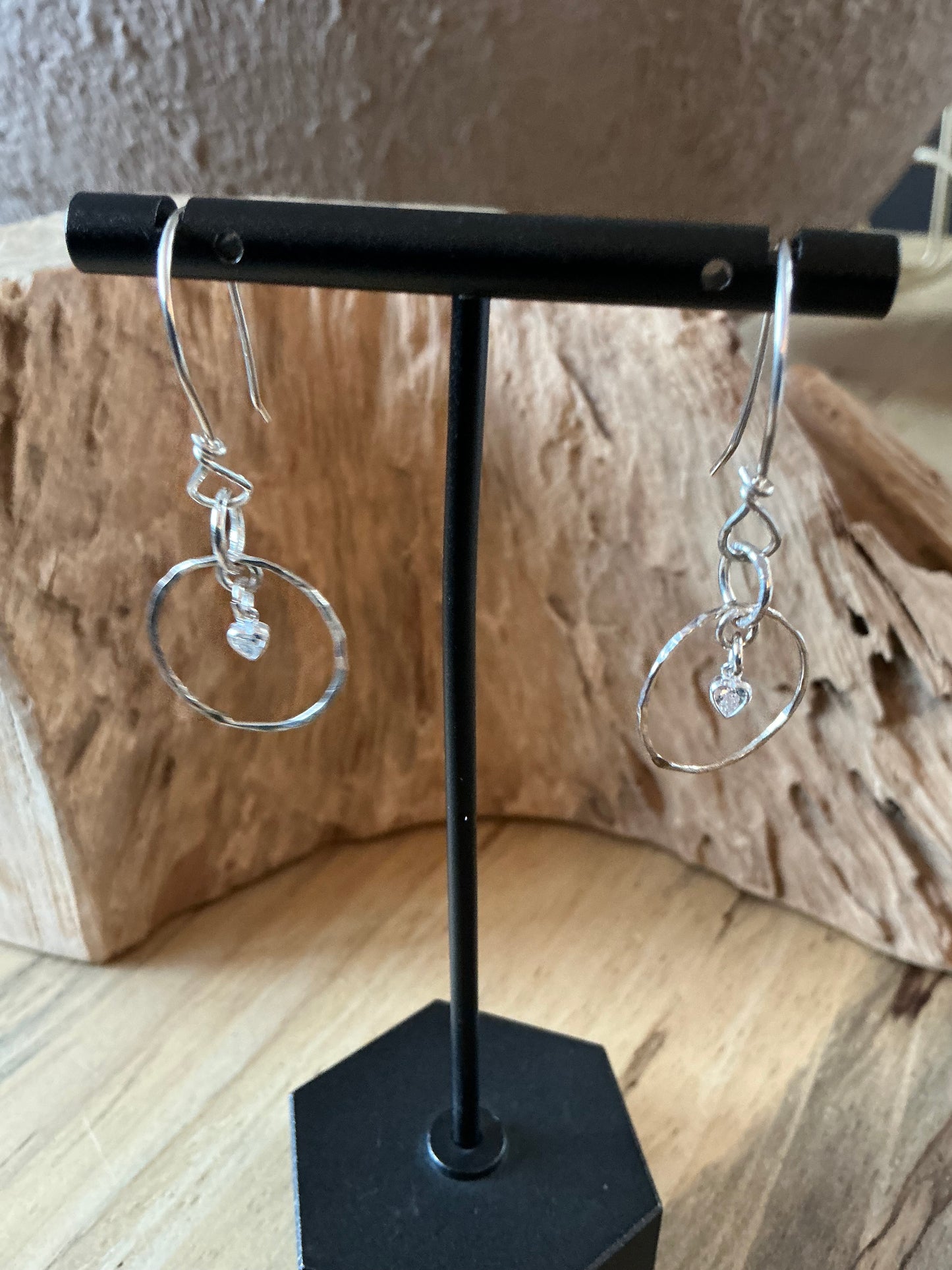 Hanging heart earrings