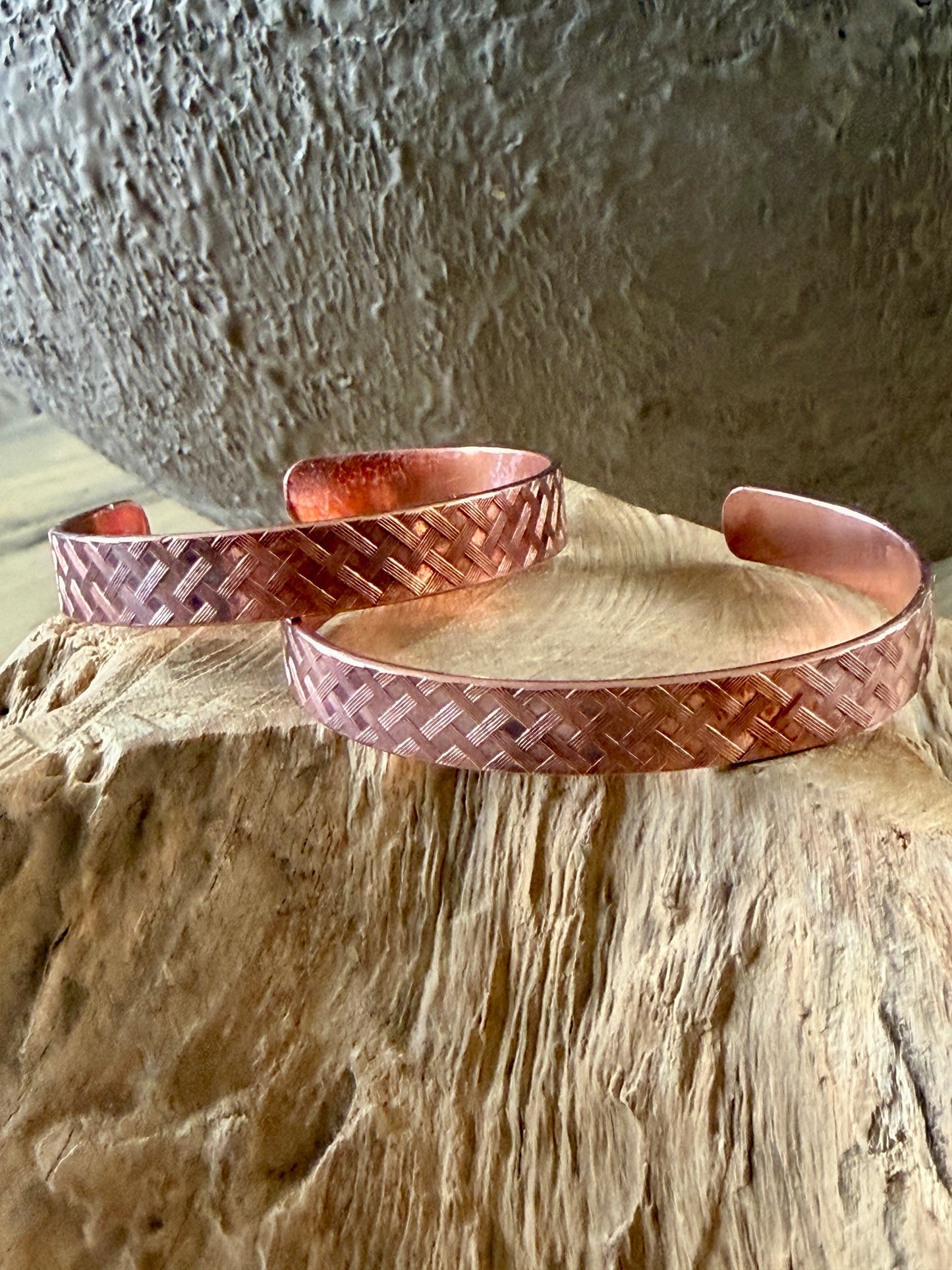 Textured copper cuff (med)