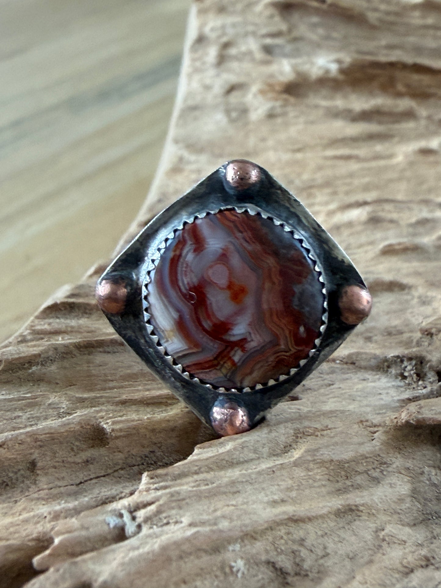 Crazy lace Agage with copper accents