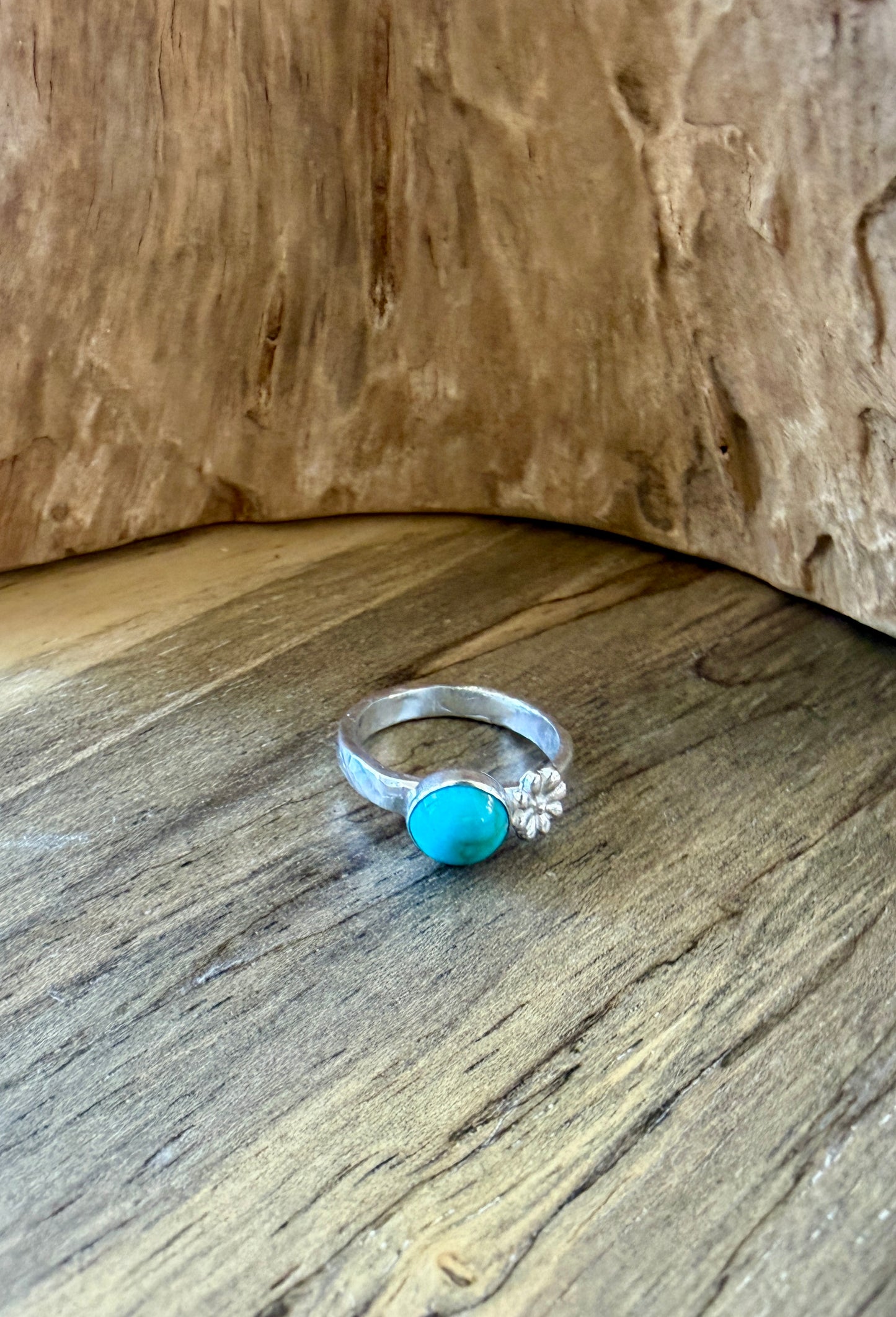 Turquoise flower ring